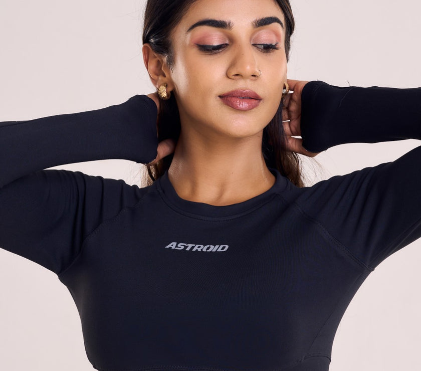 Core Long Sleeved Crop Top