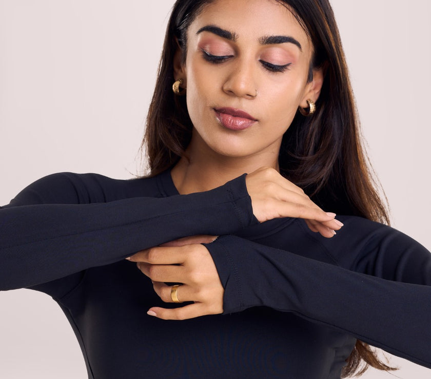 Core Long Sleeved Crop Top