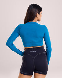 Core Long Sleeved Crop Top