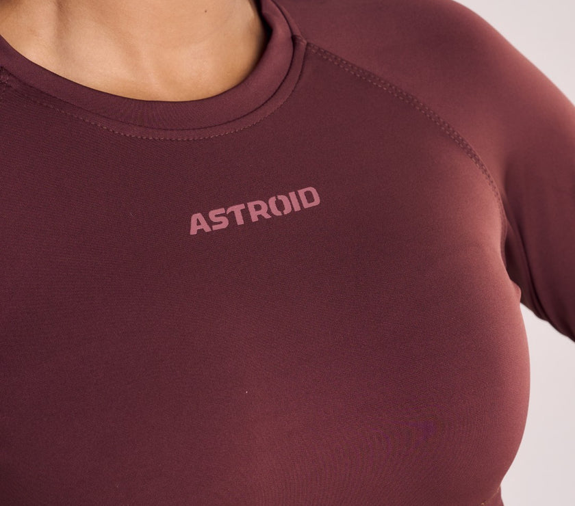 Core Long Sleeved Crop Top