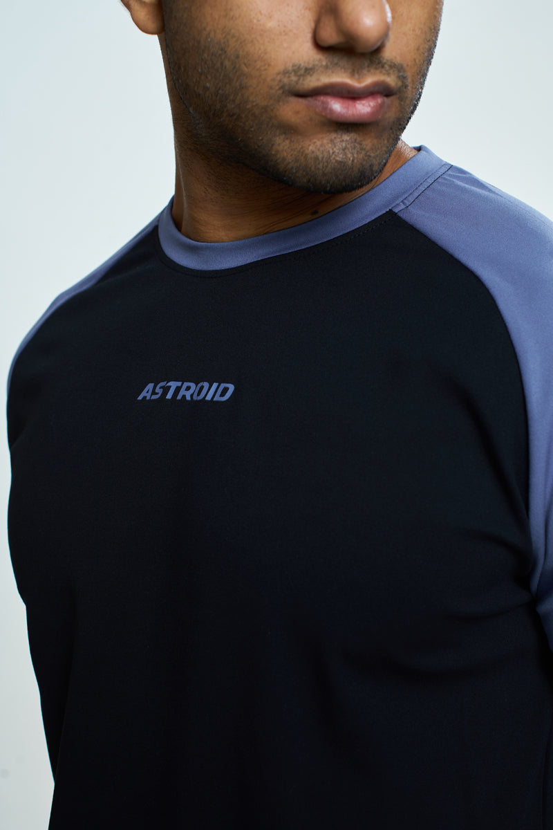 Dynamic Two-Toned Raglan T-Shirt