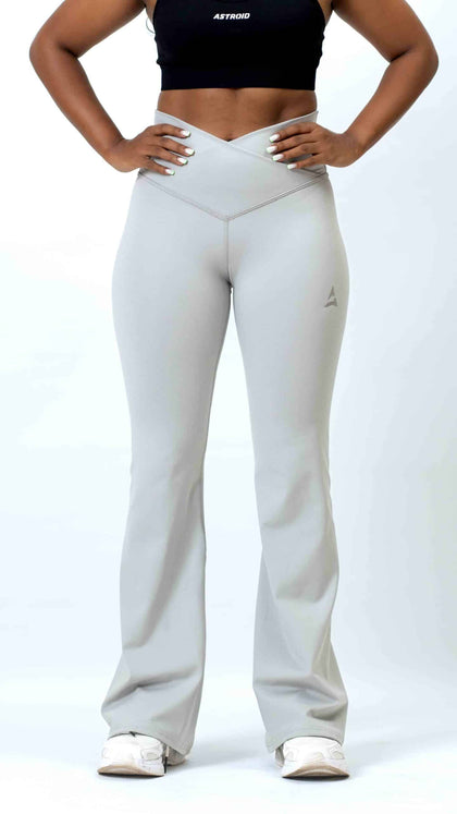 Vital Flared Legging